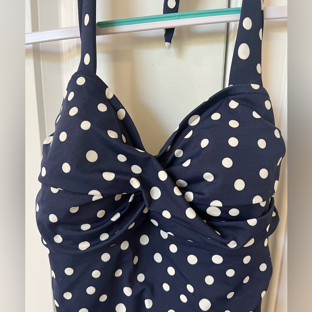 Bathing Suit - Picture 2 of 9